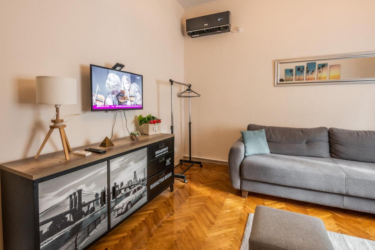 Neimar Apartment With Great Wi-Fi And Free Parking 베오그라드 외부 사진