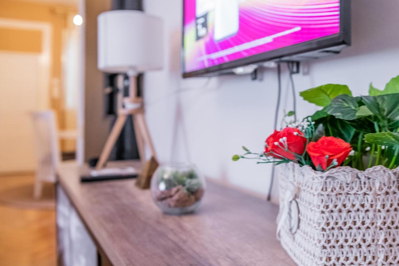 Neimar Apartment With Great Wi-Fi And Free Parking 베오그라드 외부 사진